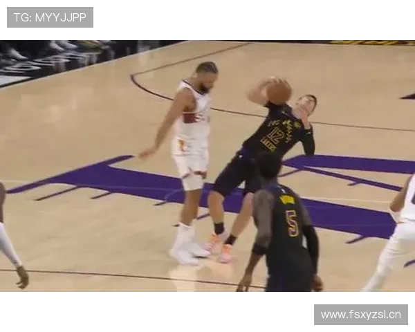 推人犯规判罚标准有哪些容易忽视的细节？