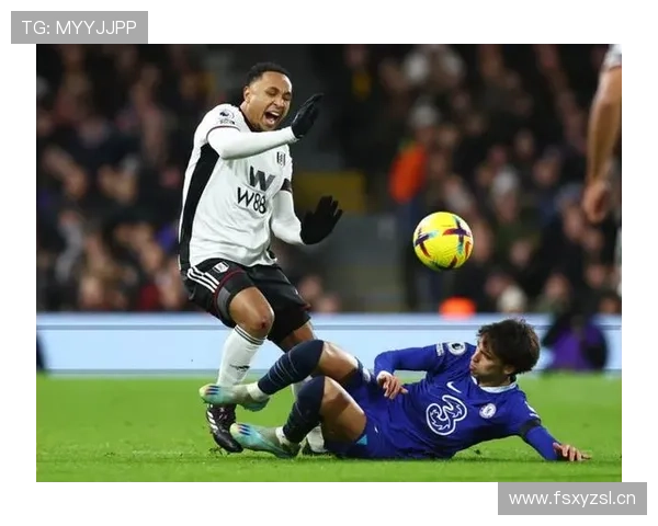 切尔西中场看似运转有序，实则缺了关键连接点，控不住节奏了