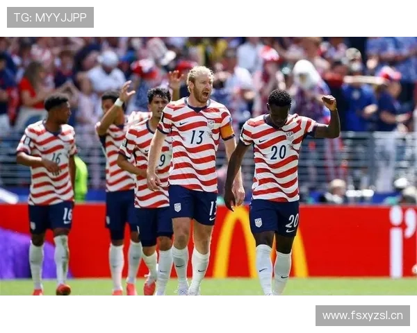 美国2-0澳大利亚：世界杯D组第二轮战报